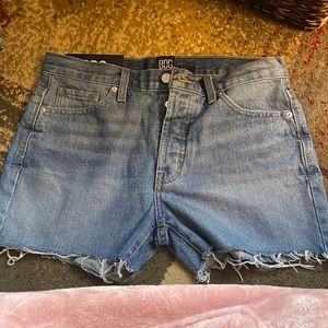 BRAND NEW WITH TAGS BDG by urban outfitters boyfriend shorts